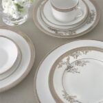 WEDGWOOD Vera Wang Lace Gold 51 Prç Yemek Takımı - Görsel 2