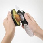 OXO 1143380 GG 3 Ü BİR ARADA AVOKADO DİLİMLEYİCİ - Görsel 2